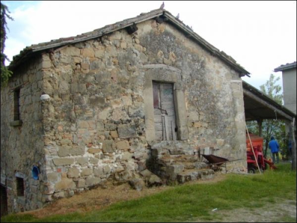 casa indipendente in vendita ad Ascoli Piceno in zona Venagrande