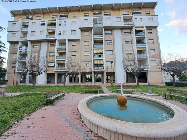 appartamento in vendita ad Ascoli Piceno in zona Monticelli