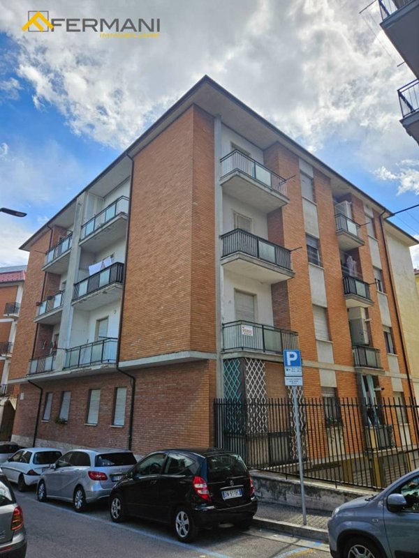 appartamento in vendita ad Ascoli Piceno in zona Campo Parignano