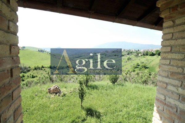 casa indipendente in vendita ad Ascoli Piceno in zona Poggio di Bretta