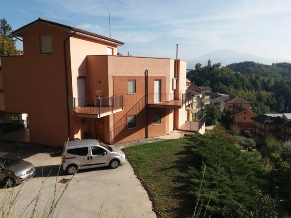 casa indipendente in vendita ad Ascoli Piceno in zona Venagrande