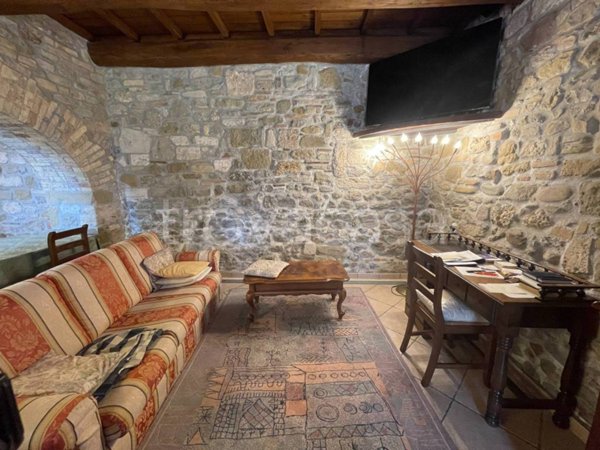 casa indipendente in vendita ad Ascoli Piceno in zona Colonnata