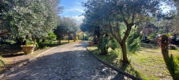 casa indipendente in vendita ad Ascoli Piceno