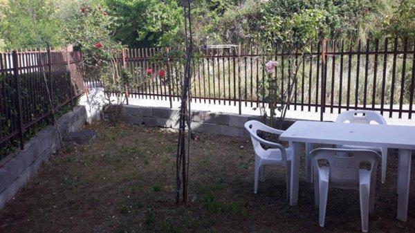 casa indipendente in vendita ad Ascoli Piceno in zona Centro Storico