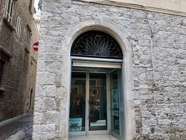 ufficio in vendita ad Ascoli Piceno in zona Centro Storico