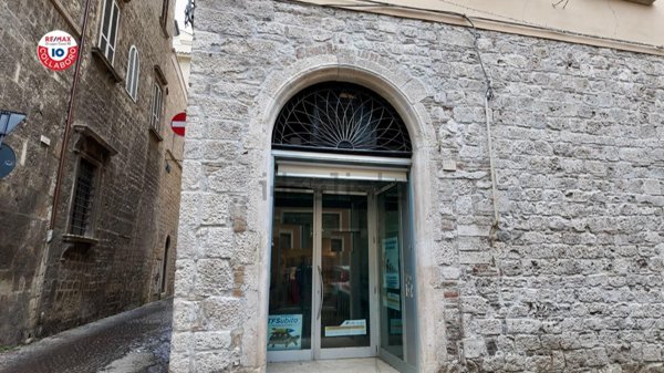 ufficio in vendita ad Ascoli Piceno in zona Centro Storico
