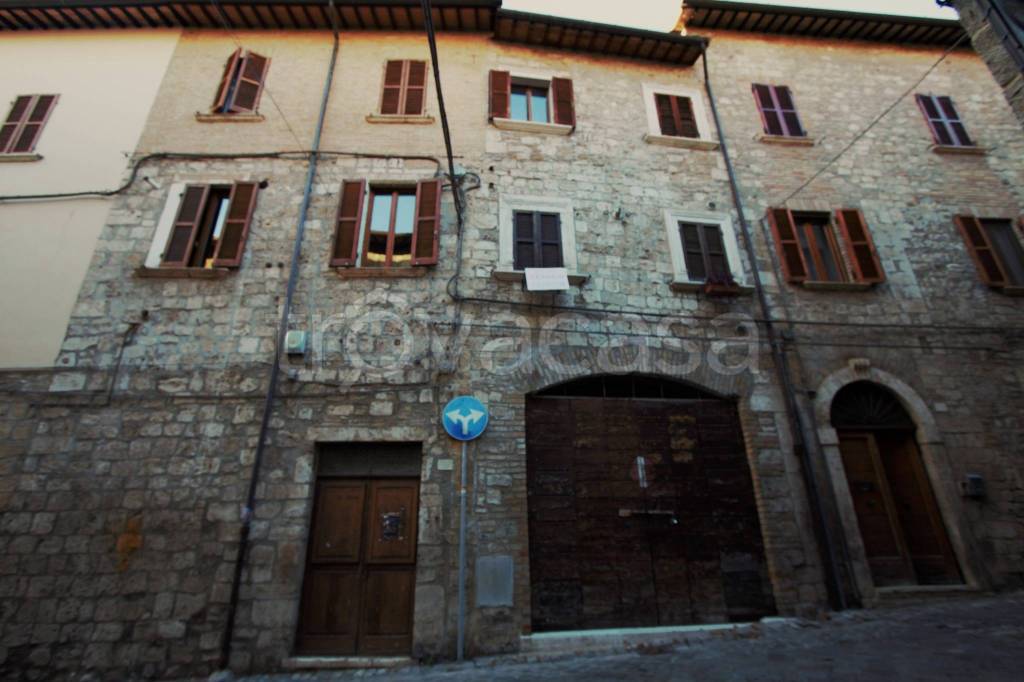 appartamento in vendita ad Ascoli Piceno in zona Piazzarola