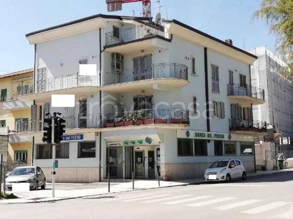 appartamento in vendita ad Ascoli Piceno