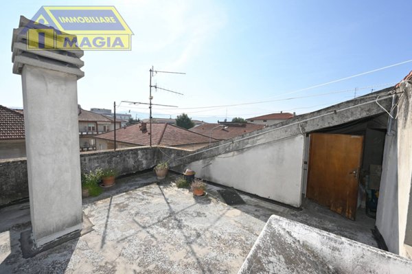 casa indipendente in vendita ad Ascoli Piceno in zona Centro Storico