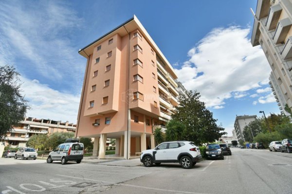 appartamento in vendita ad Ascoli Piceno in zona Monticelli