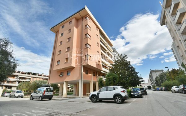 appartamento in vendita ad Ascoli Piceno in zona Monticelli