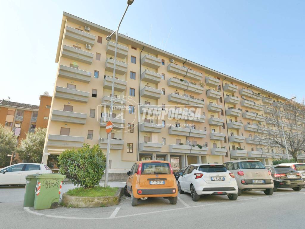 appartamento in vendita ad Ascoli Piceno