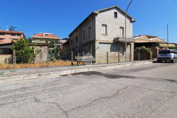 casa indipendente in vendita ad Ascoli Piceno