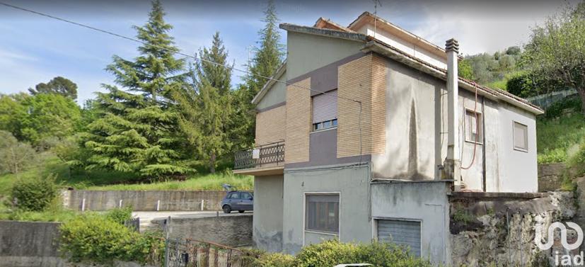 casa indipendente in vendita ad Ascoli Piceno in zona Centro Storico