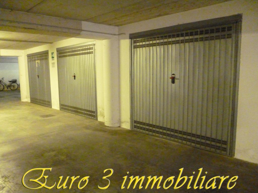 negozio in vendita ad Ascoli Piceno in zona Porta Maggiore