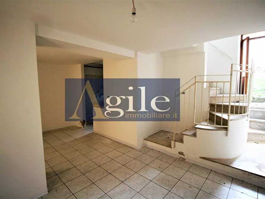 casa indipendente in vendita ad Ascoli Piceno in zona Centro Storico