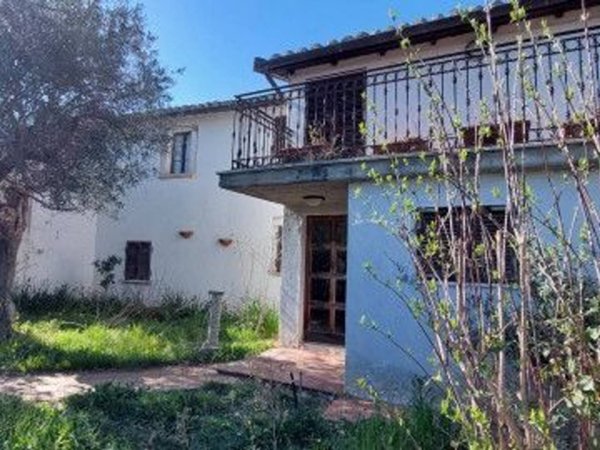 casa indipendente in vendita ad Ascoli Piceno in zona Croce di Tolignano