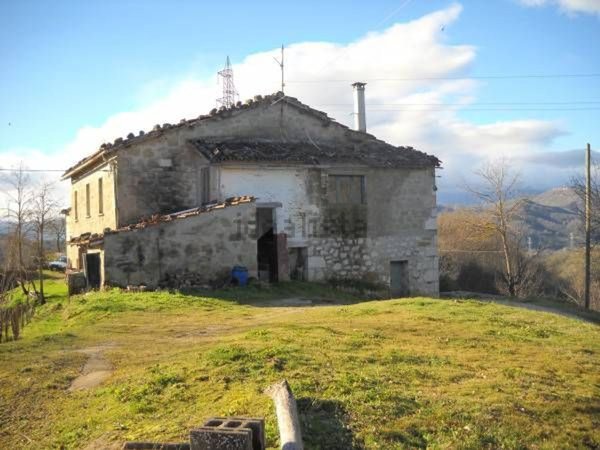 casa semindipendente in vendita ad Ascoli Piceno