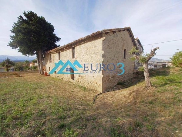 casa indipendente in vendita ad Ascoli Piceno in zona Rosara