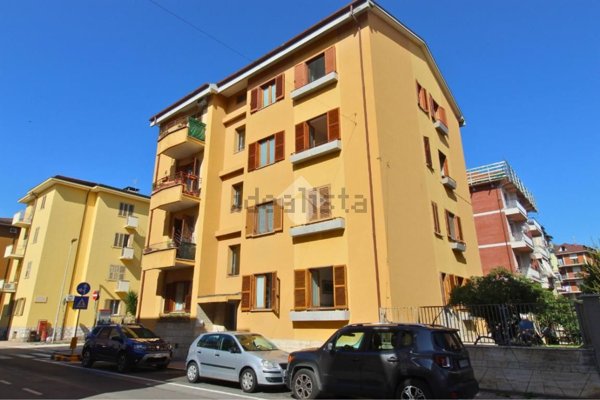 appartamento in vendita ad Ascoli Piceno in zona Borgo Solestà