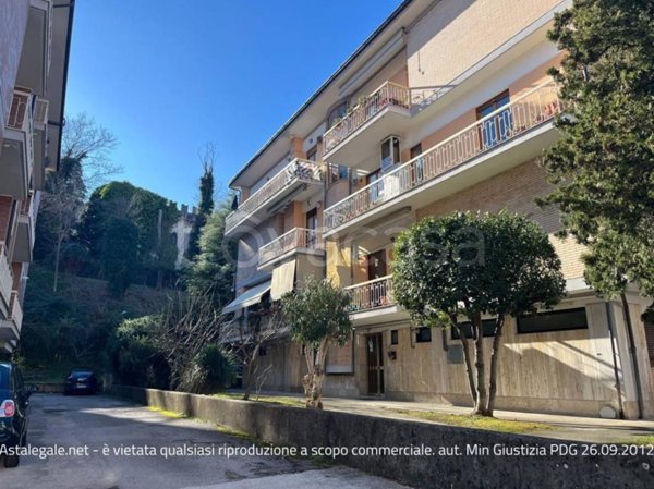 appartamento in vendita ad Ascoli Piceno