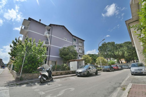 appartamento in vendita ad Ascoli Piceno in zona Borgo Solestà
