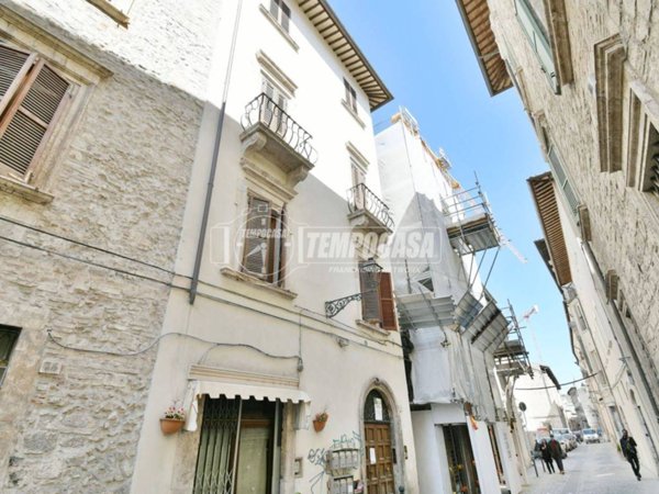 appartamento in vendita ad Ascoli Piceno in zona Centro Storico