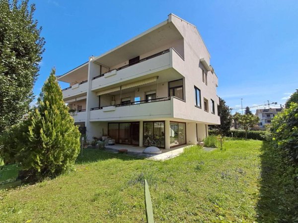 casa indipendente in vendita ad Ascoli Piceno in zona Porta Maggiore