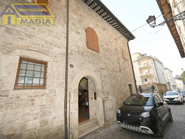 appartamento in vendita ad Ascoli Piceno in zona Centro Storico