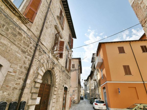 appartamento in vendita ad Ascoli Piceno in zona Centro Storico