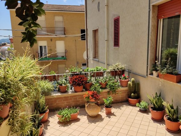 appartamento in vendita ad Ascoli Piceno in zona Campo Parignano