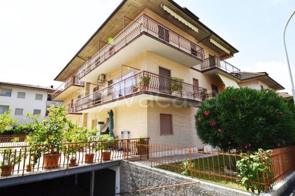 appartamento in vendita ad Ascoli Piceno in zona Croce di Tolignano