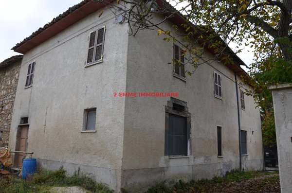 casa indipendente in vendita ad Ascoli Piceno in zona Morignano
