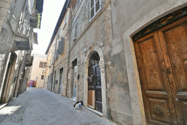 appartamento in vendita ad Ascoli Piceno