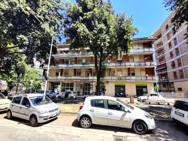 appartamento in vendita ad Ascoli Piceno in zona Piazza Immacolata