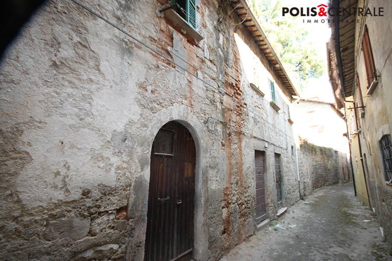 intera palazzina in vendita ad Ascoli Piceno in zona Centro Storico