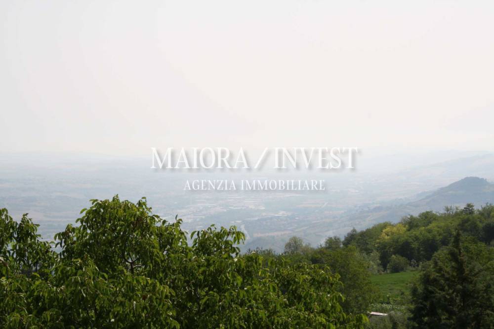 casa indipendente in vendita ad Ascoli Piceno in zona Carpineto