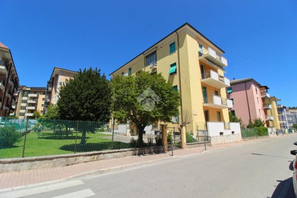 appartamento in vendita ad Ascoli Piceno in zona Borgo Solestà