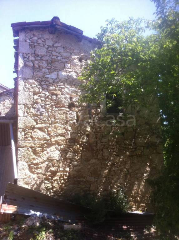 casa indipendente in vendita ad Ascoli Piceno in zona Lisciano