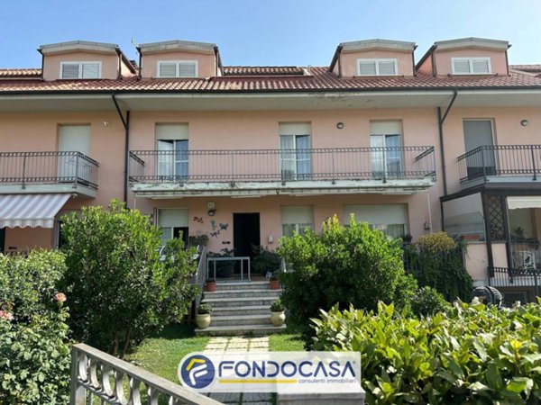 casa indipendente in vendita ad Ascoli Piceno in zona Porta Maggiore