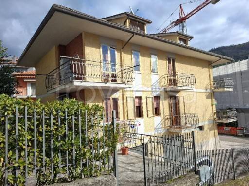 appartamento in vendita ad Ascoli Piceno in zona Mozzano