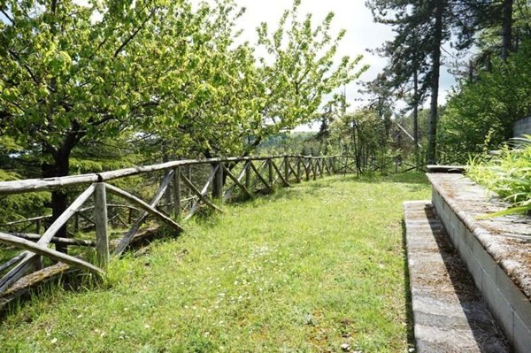 casa indipendente in vendita ad Ascoli Piceno in zona Centro Storico