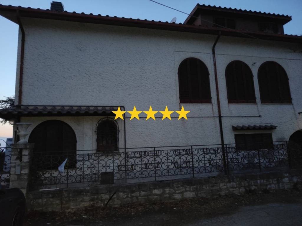 appartamento in vendita ad Ascoli Piceno in zona Monticelli