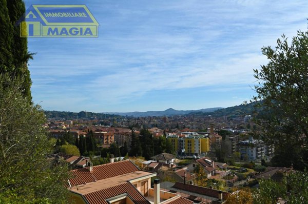 casa indipendente in vendita ad Ascoli Piceno