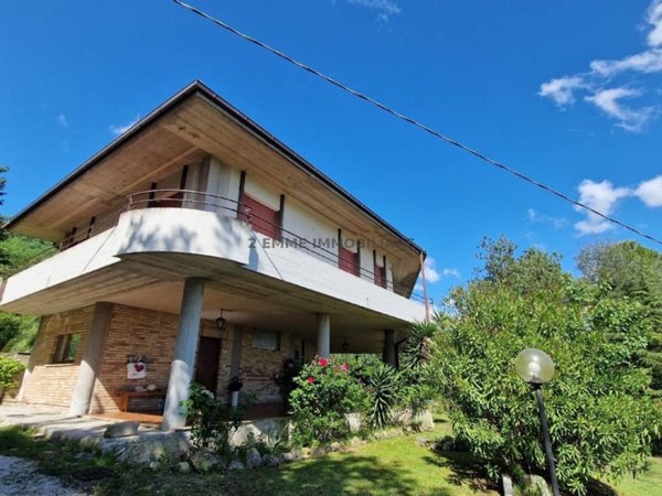 casa indipendente in vendita ad Ascoli Piceno