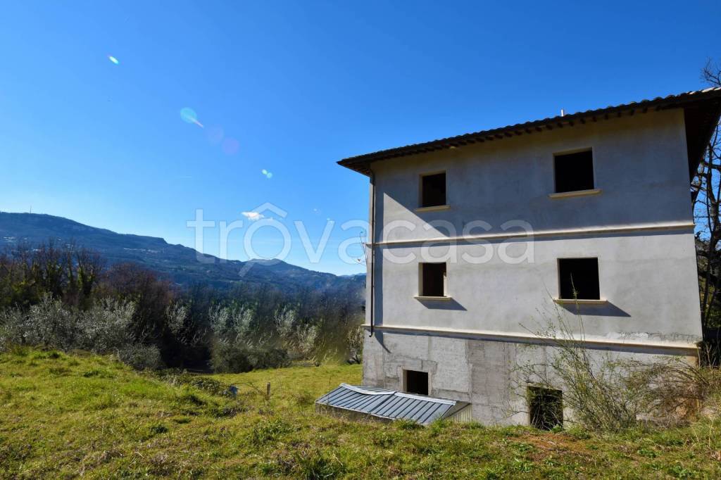 casa indipendente in vendita ad Ascoli Piceno in zona Colle San Marco