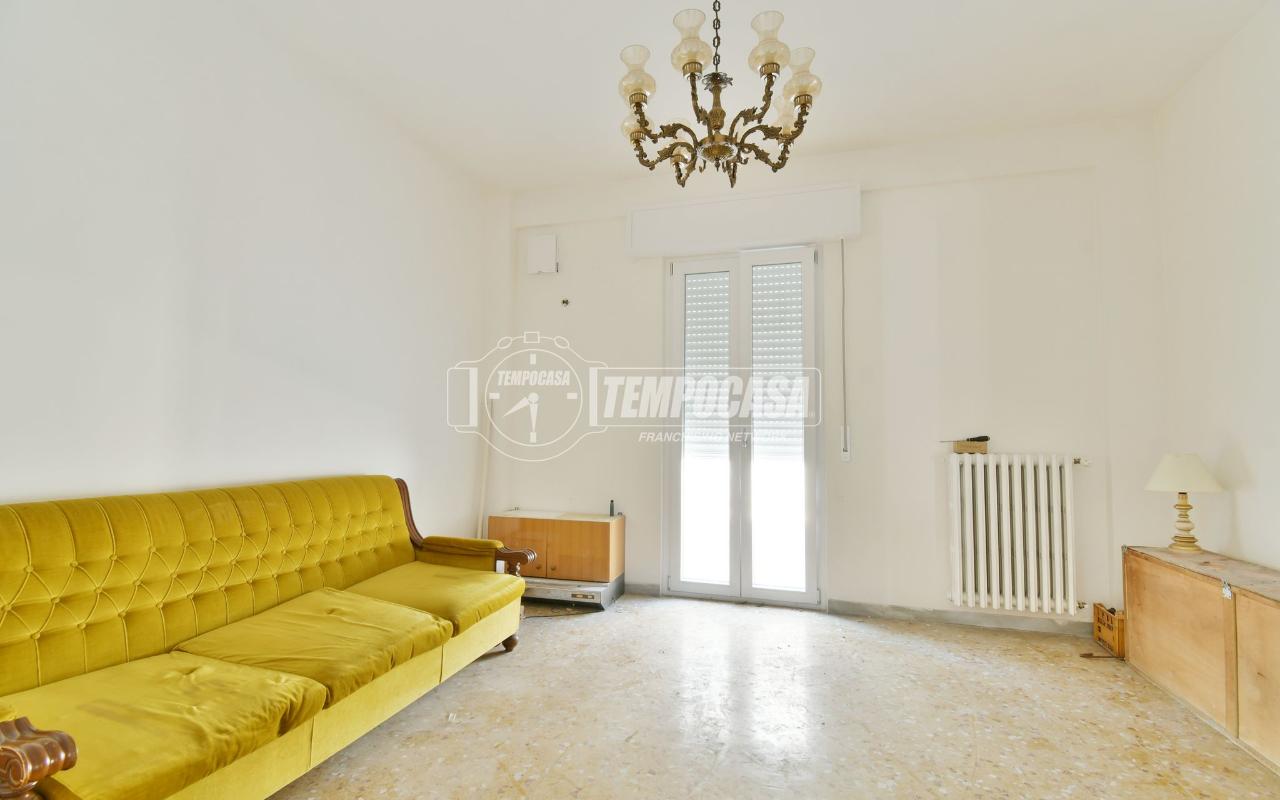appartamento in vendita ad Ascoli Piceno