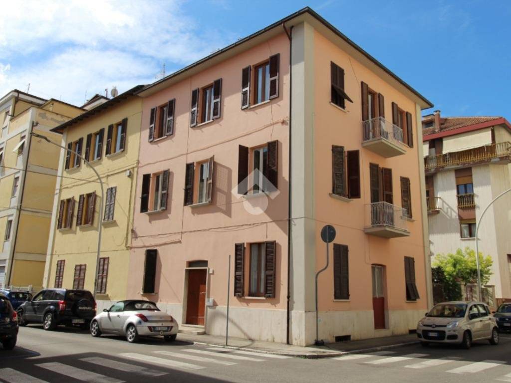 appartamento in vendita ad Ascoli Piceno in zona Campo Parignano