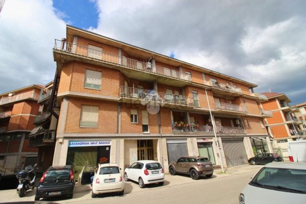 appartamento in vendita ad Ascoli Piceno in zona Borgo Solestà