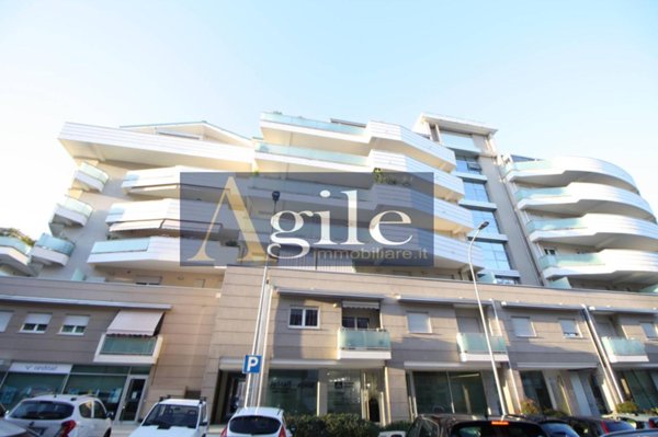 appartamento in vendita ad Ascoli Piceno in zona Piazza Immacolata